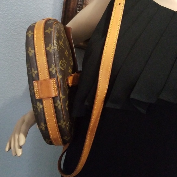 Louis Vuitton Handbags - Authentic Louis Vuitton Jeune Fille bag